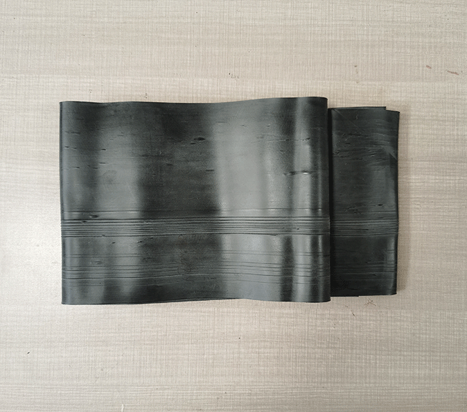 Semi-conductive shielding rubber compound