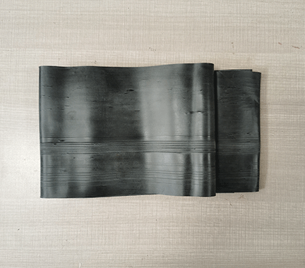 Semi-conductive shielding rubber compound